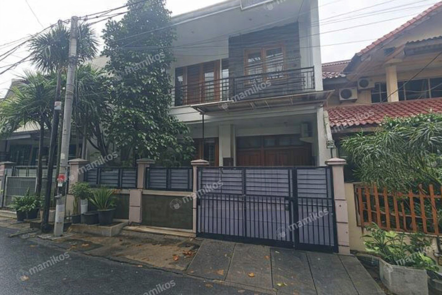 Rumah Sertifikat SHM 4 Kamar Tidur 3 Kamar Mandi Rawamangun Jakarta Timur
