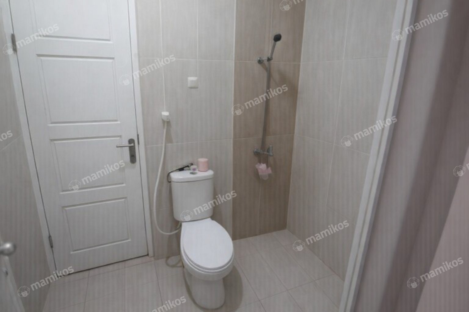 Rumah Sertifikat SHM 3 Kamar Tidur 3 Kamar Mandi Jagakarsa Jakarta Selatan - Photo 4