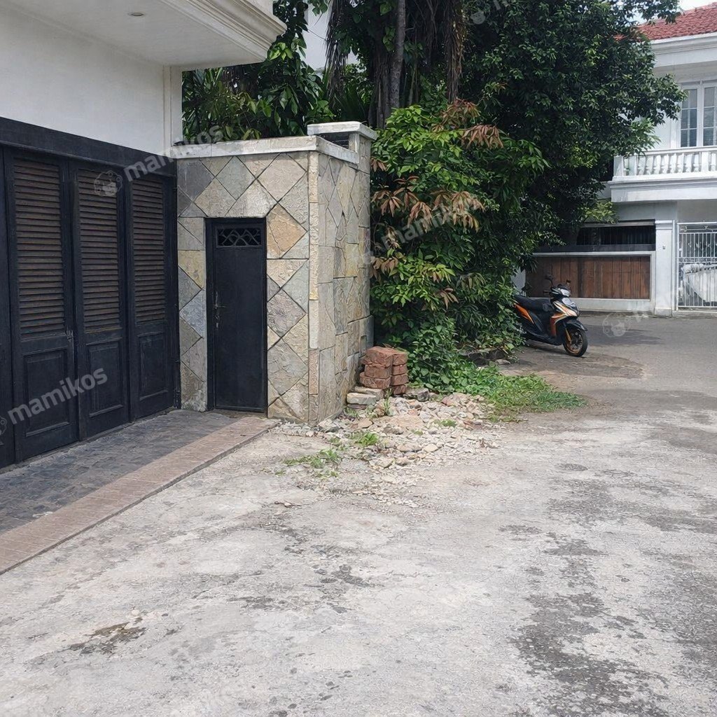 Rumah Sertifikat SHM 6 Kamar Tidur 4 Kamar Mandi Kebayoran Baru Jakarta Selatan - Photo 2