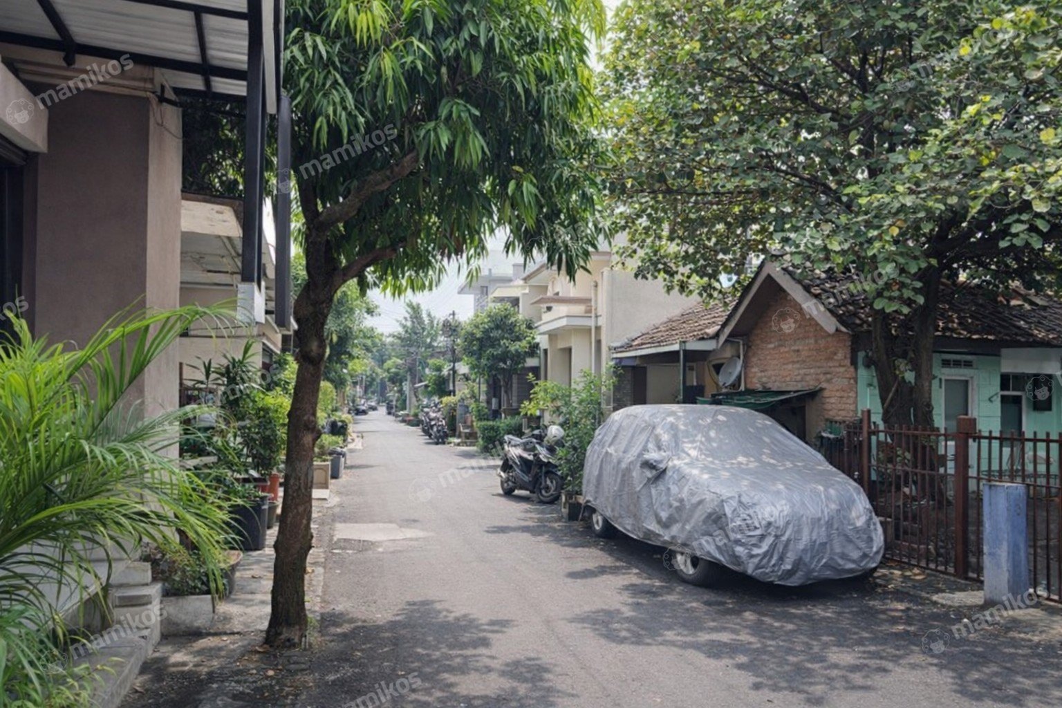 Rumah Sertifikat SHM 3 Kamar Tidur 2 Kamar Mandi Matraman Jakarta Timur - Photo 2