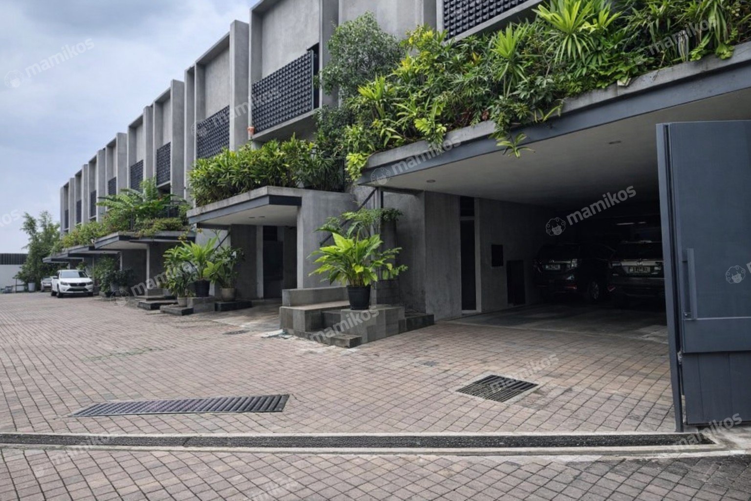 Rumah 3KT 3KM Pejaten Jakarta Selatan