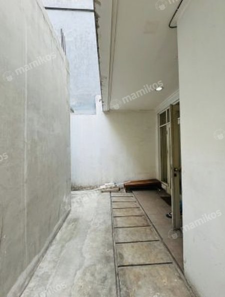 Rumah Sertifikat SHM 3 Kamar Tidur 3 Kamar Mandi Green Lake City Jakarta Barat - Photo 3