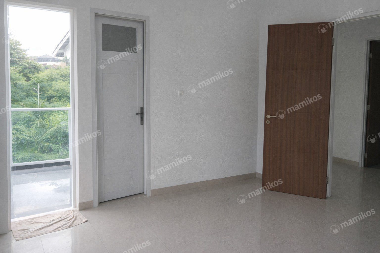 Rumah Sertifikat SHM 3 Kamar Tidur 3 Kamar Mandi Jati Padang Jakarta Selatan - Photo 2