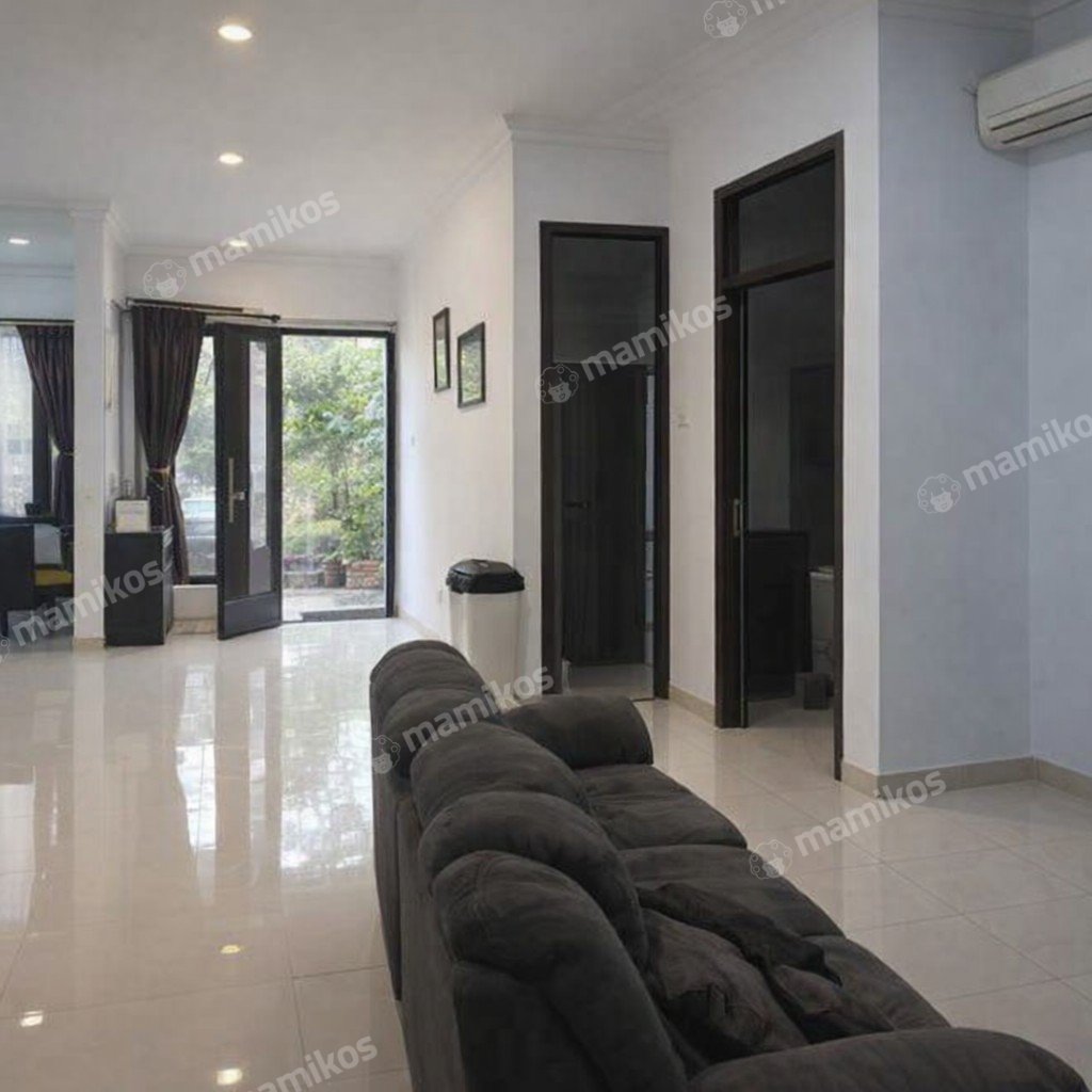 Rumah Sertifikat SHM 3 Kamar Tidur 2 Kamar Mandi Srengseng Jakarta Barat - Photo 2