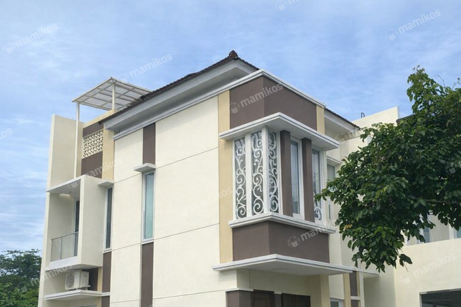 Rumah Sertifikat SHM 4 Kamar Tidur 3 Kamar Mandi Jatinegara Jakarta Timur