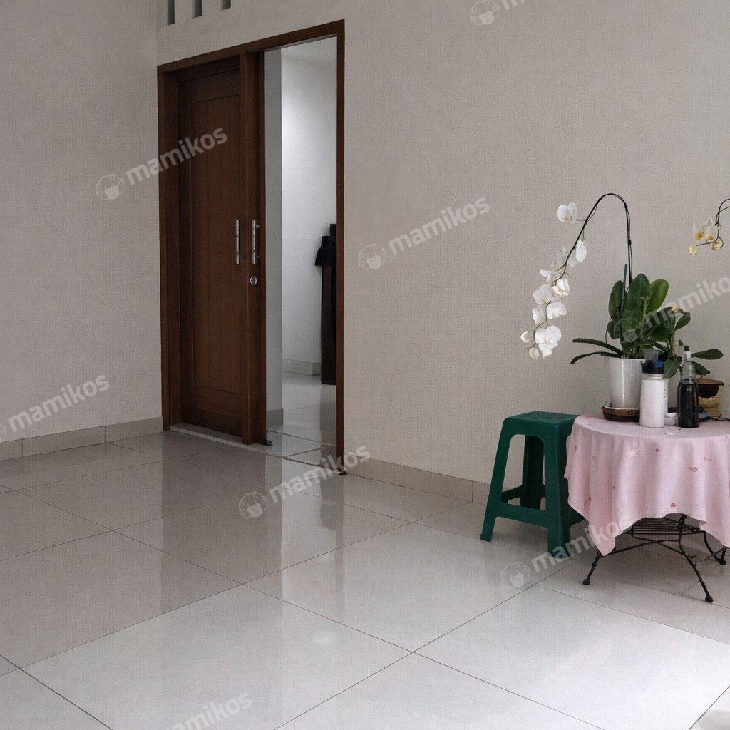 Rumah Sertifikat SHM 2 Kamar Tidur 2 Kamar Mandi Taman Meruya Jakarta Barat - Photo 3