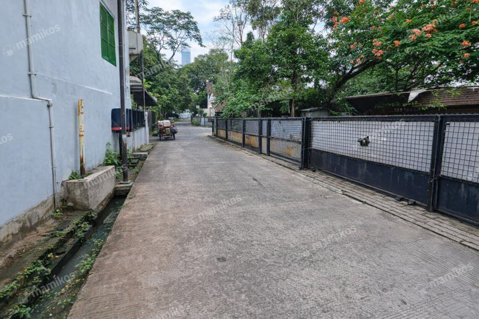 Rumah Sertifikat SHM 3 Kamar Tidur 2 Kamar Mandi Mampang Prapatan Jakarta Selatan