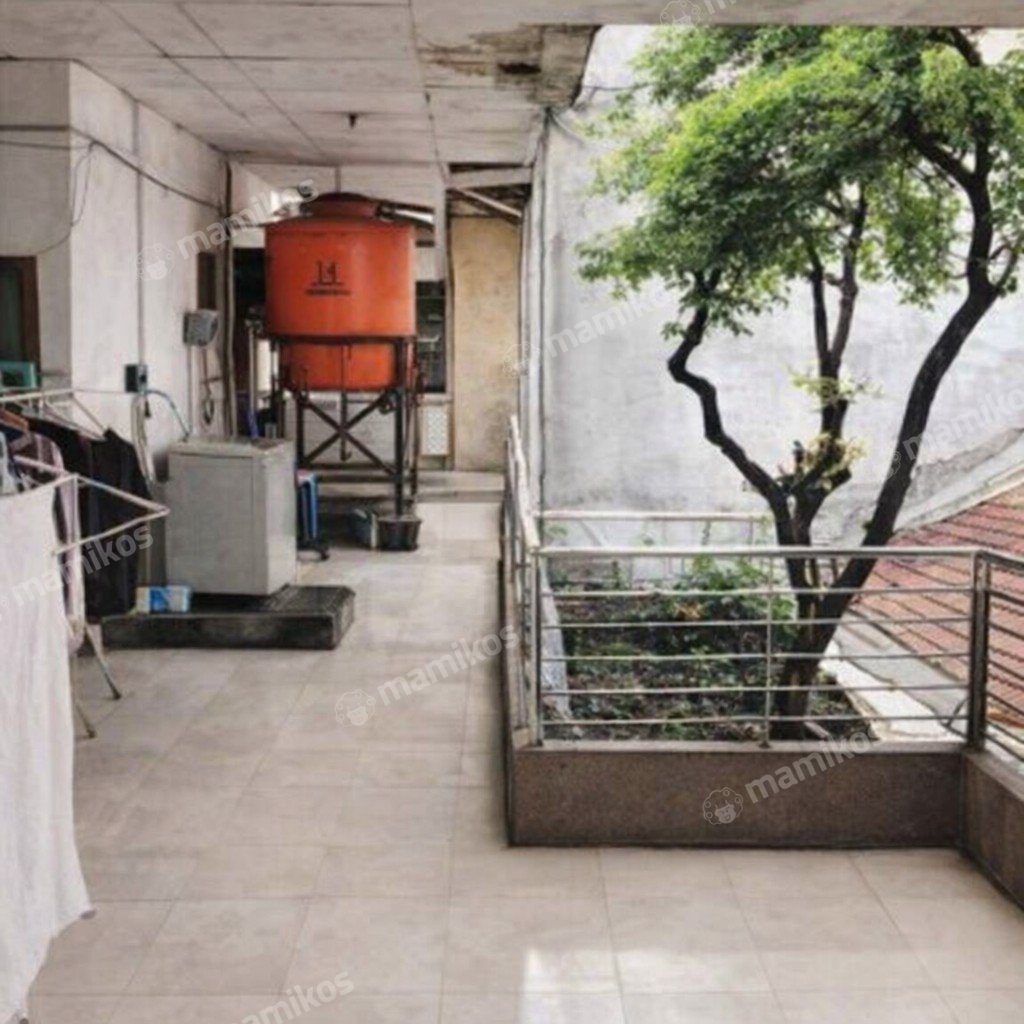 Rumah Sertifikat SHM 9 Kamar Tidur 4 Kamar Mandi Mangga Besar Jakarta Barat - Photo 3