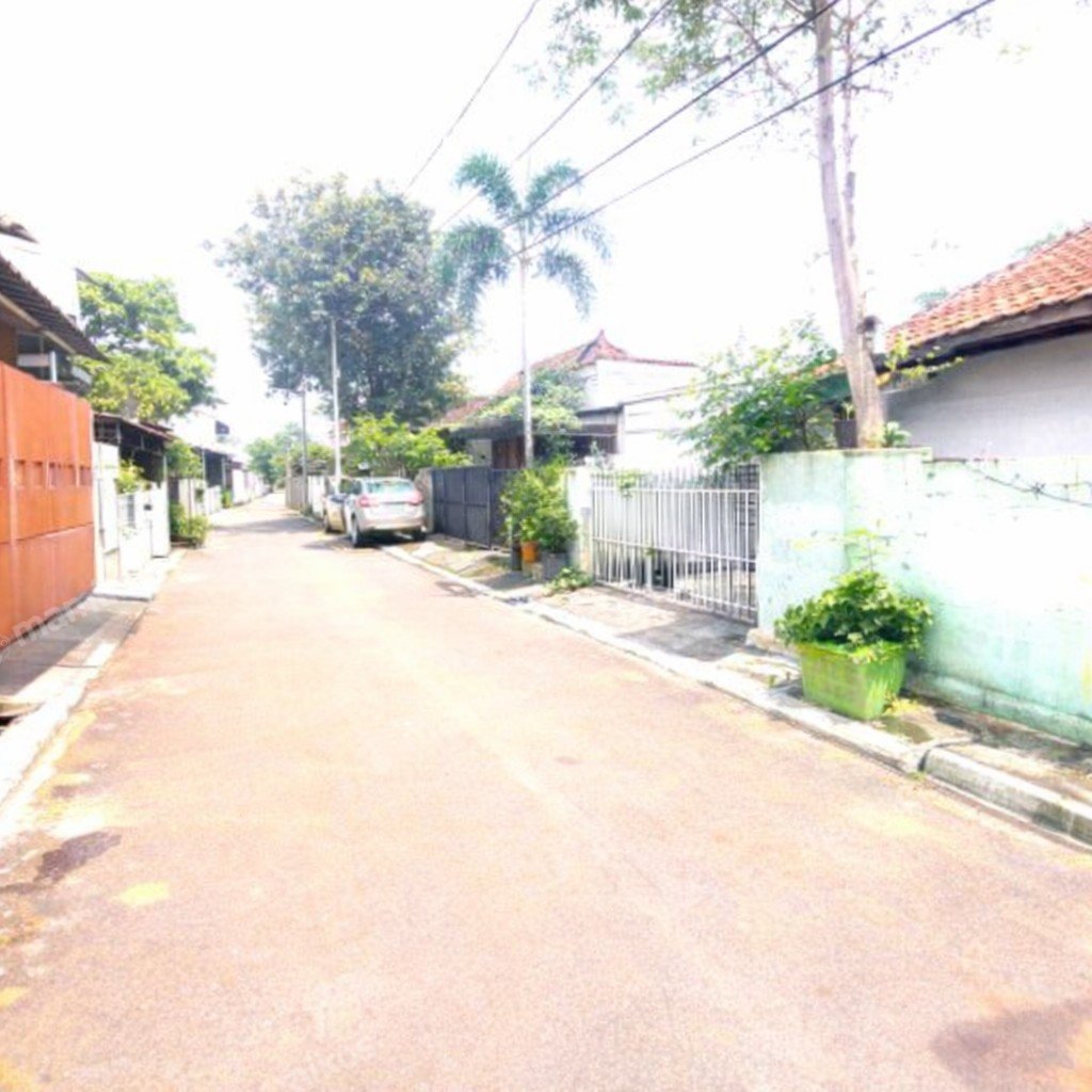 Rumah Sertifikat SHM 3 Kamar Tidur 2 Kamar Mandi Tomang Jakarta Barat - Photo 2
