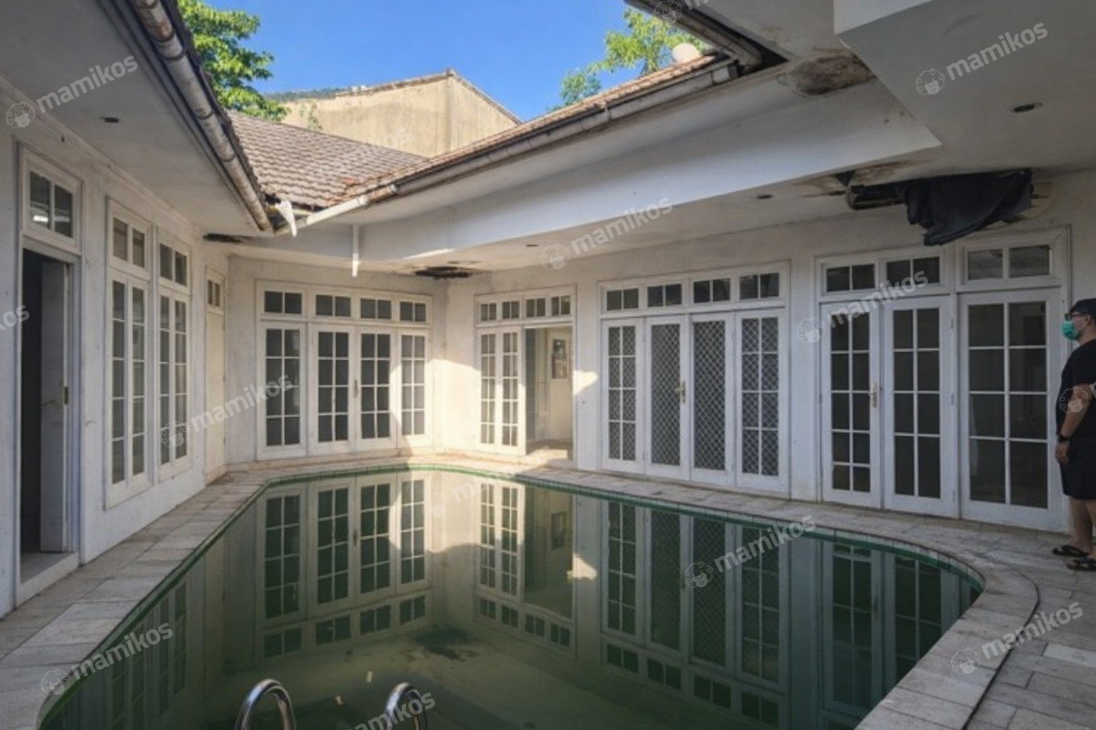 Rumah Sertifikat SHM 1 Lantai Senopati Jakarta Selatan