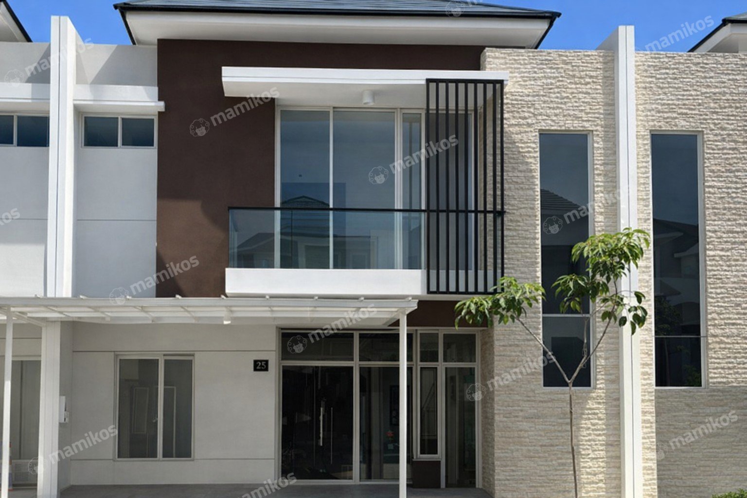 Rumah Sertifikat SHM 4 Kamar Tidur 4 Kamar Mandi Pantai Indah Kapuk 2 Jakarta Utara