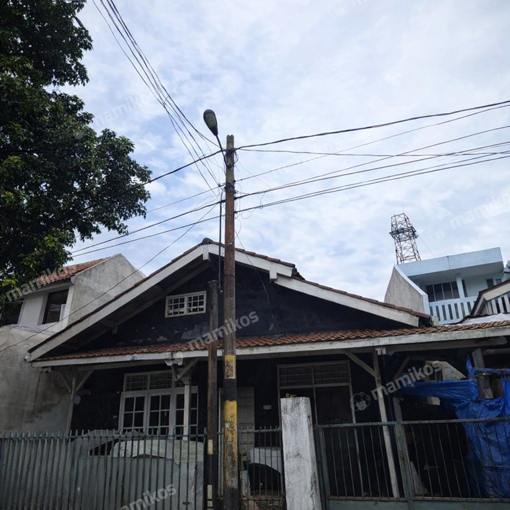 Rumah Sertifikat SHM 3 Kamar Tidur 1 Kamar Mandi Cilandak Jakarta Selatan - Photo 2