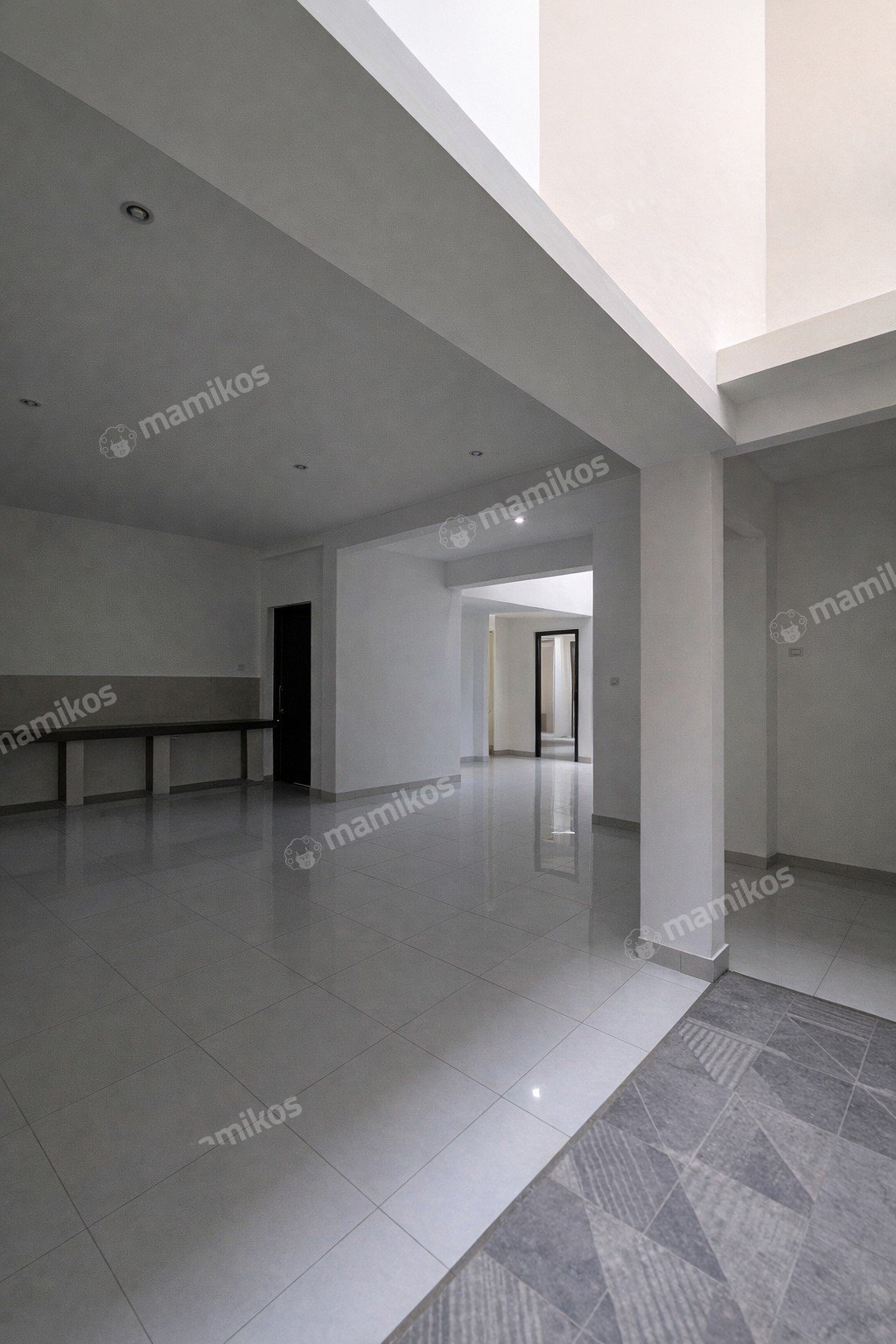 Rumah Sertifikat HGB 4 Kamar Tidur 3 Kamar Mandi Kota Wisata Jakarta Timur - Photo 4