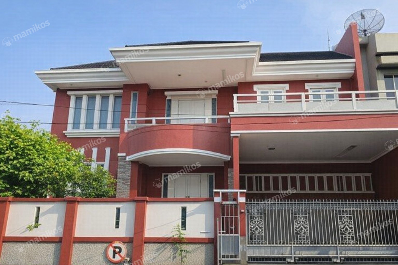 Rumah Sertifikat SHM 7 Kamar Tidur 6 Kamar Mandi Green Ville Jakarta Barat
