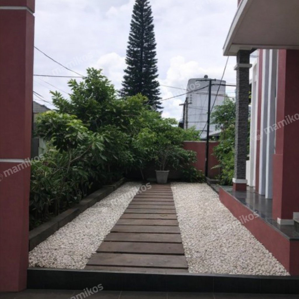 Rumah Sertifikat SHM 7 Kamar Tidur 6 Kamar Mandi Green Ville Jakarta Barat - Photo 3