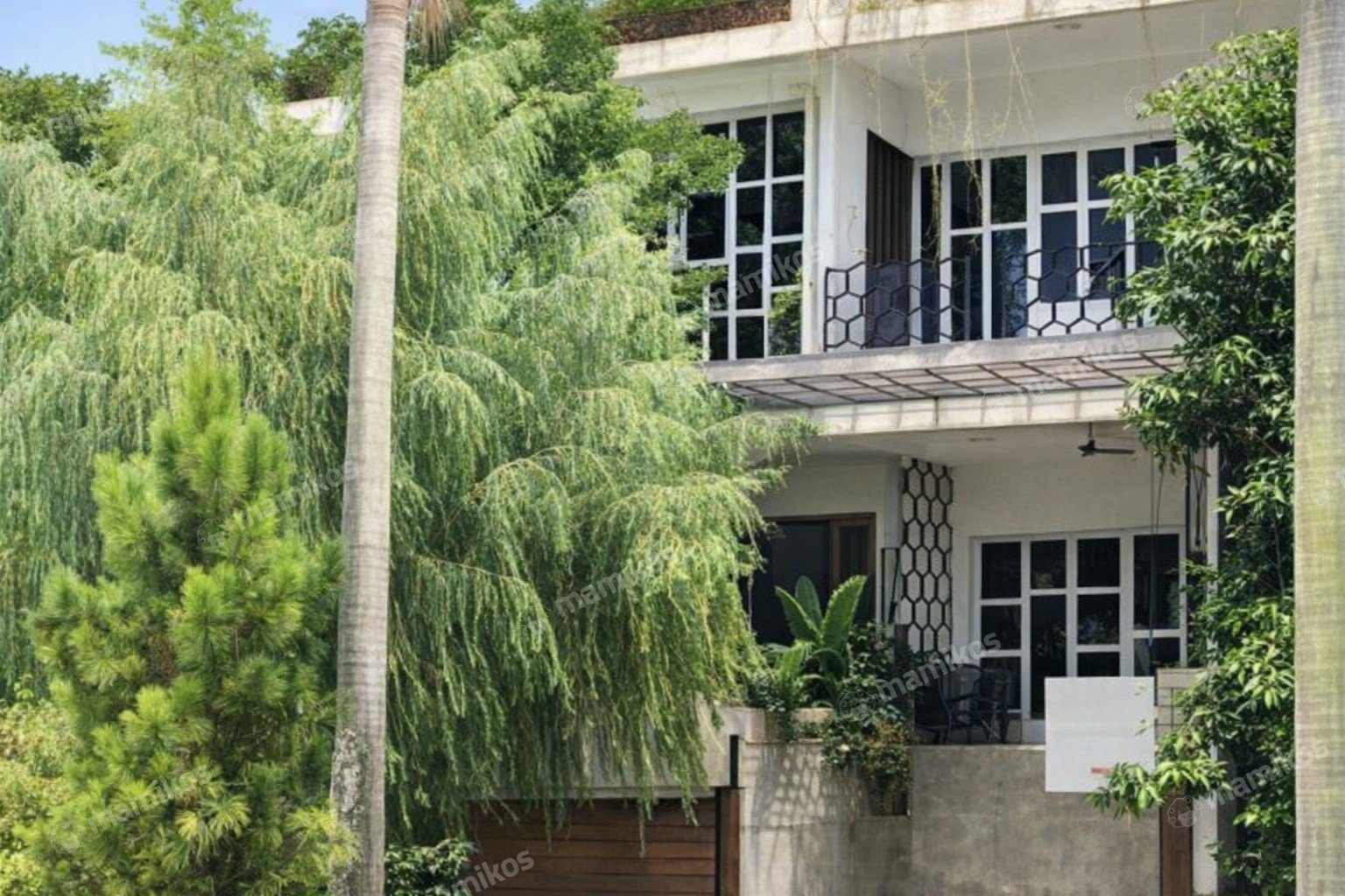 Rumah 5 Kamar Tidur 5 Kamar Mandi 4 Lantai Cinere Jakarta Selatan