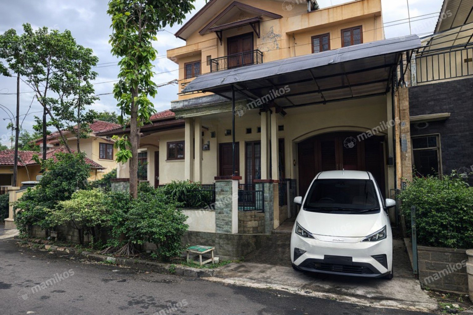Rumah Sertifikat SHM 4 Kamar Tidur 4 Kamar Mandi Pesanggrahan Jakarta Selatan