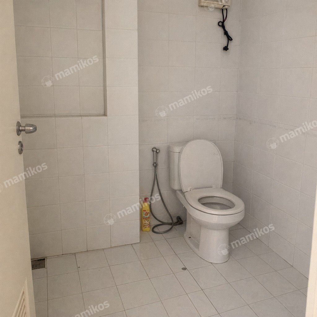 Rumah Sertifikat SHM 2 Kamar Tidur 2 Kamar Mandi Green Lake City Jakarta Barat - Photo 2