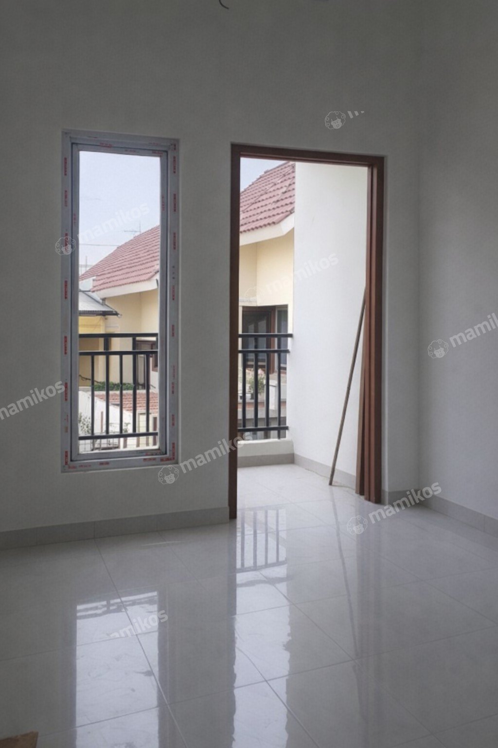 Rumah Sertifikat SHM 4 Kamar Tidur 3 Kamar Mandi Duri Kepa Jakarta Barat - Photo 4