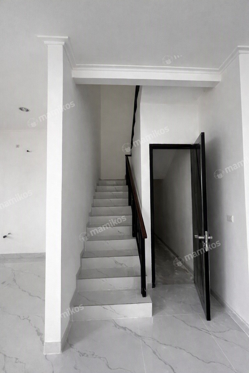 Rumah Sertifikat PPJB 4 Kamar Tidur 4 Kamar Mandi Pantai Indah Kapuk 2 Jakarta Utara - Photo 5
