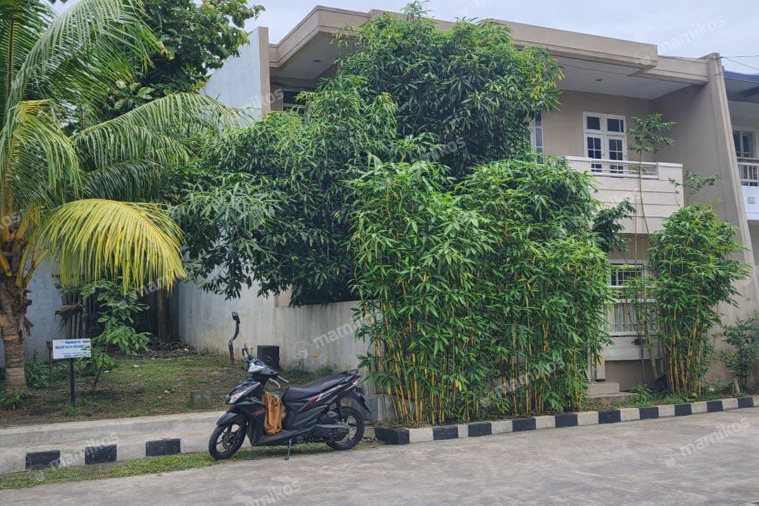 Rumah Sertifikat SHM 4 Kamar Tidur 3 Kamar Mandi Kedoya Utara Jakarta Barat