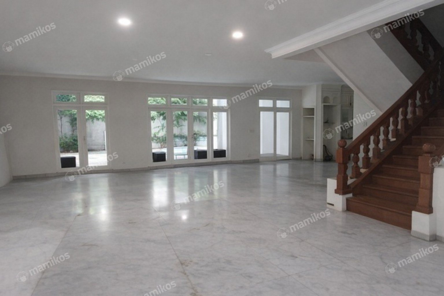 Rumah Sertifikat SHM 6 Kamar Tidur 3 Kamar Mandi Permata Hijau Jakarta Selatan