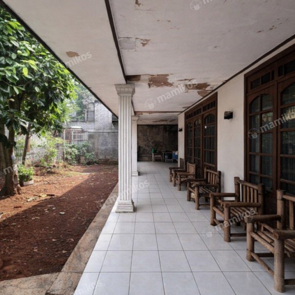 Rumah Sertifikat SHM 4 Kamar Tidur 3 Kamar Mandi Gandaria Jakarta Selatan - Photo 4