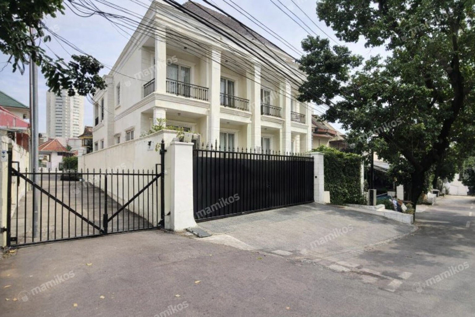 Rumah Sertifikat SHM 4 Kamar Tidur 4 Kamar Mandi Tebet Jakarta Selatan - Photo 4