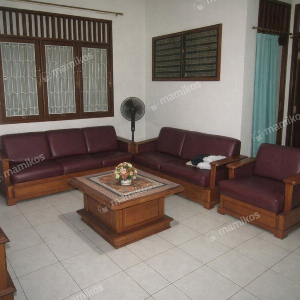 Rumah Sertifikat SHM 5 Kamar Tidur 3 Kamar Mandi Pulomas Jakarta Timur - Photo 2