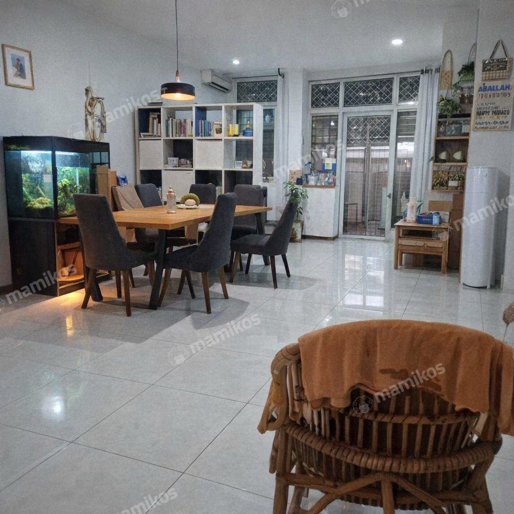 Rumah Sertifikat SHM 2 Kamar Tidur 1 Kamar Mandi Cakung Jakarta Timur - Photo 2