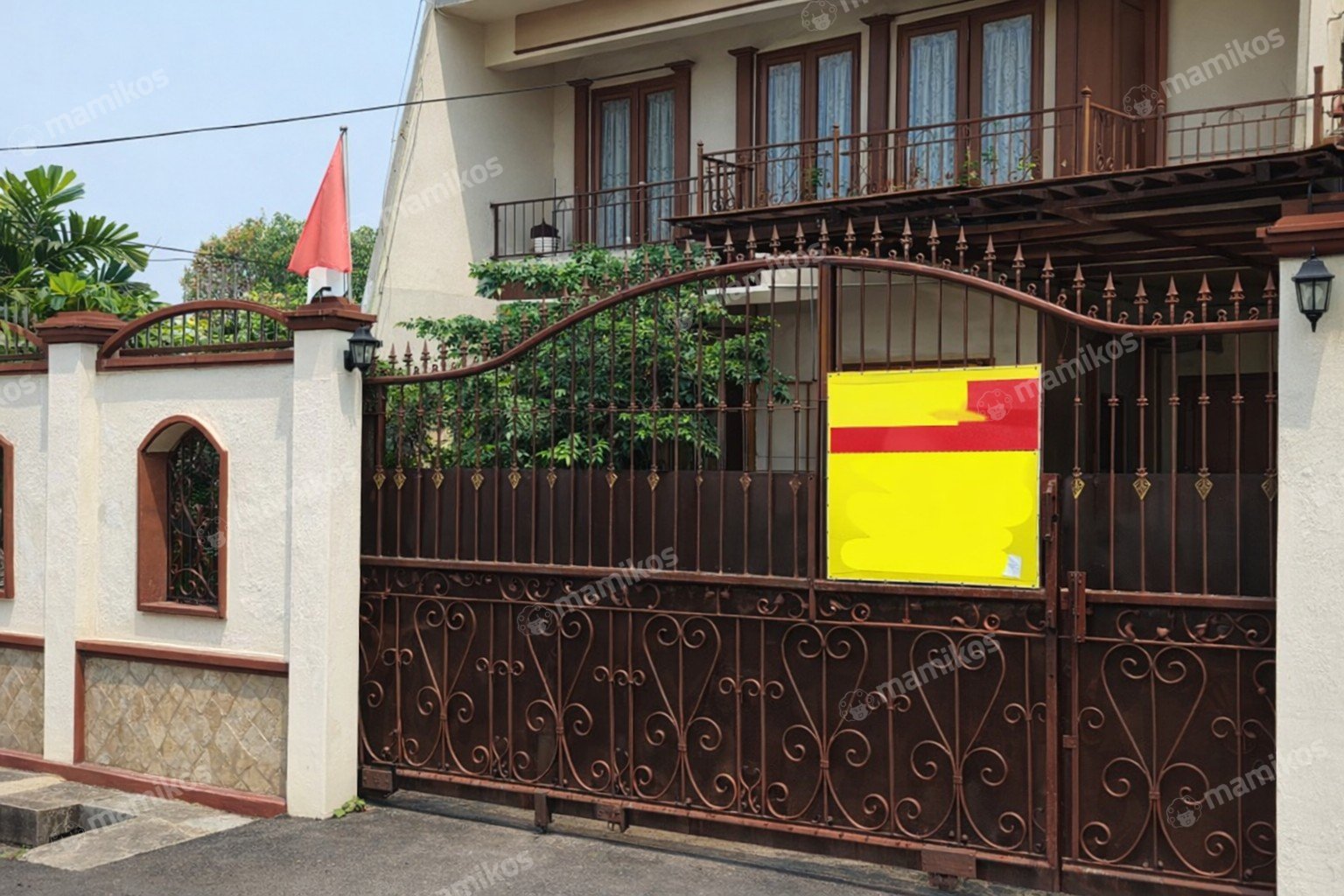 Rumah Sertifikat SHM 9 Kamar Tidur 4 Kamar Mandi Kramat Jati Jakarta Timur