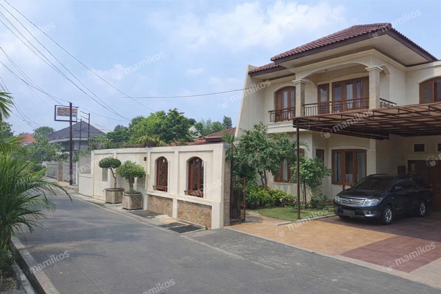 Rumah Sertifikat SHM 9 Kamar Tidur 4 Kamar Mandi Kramat Jati Jakarta Timur - Photo 2
