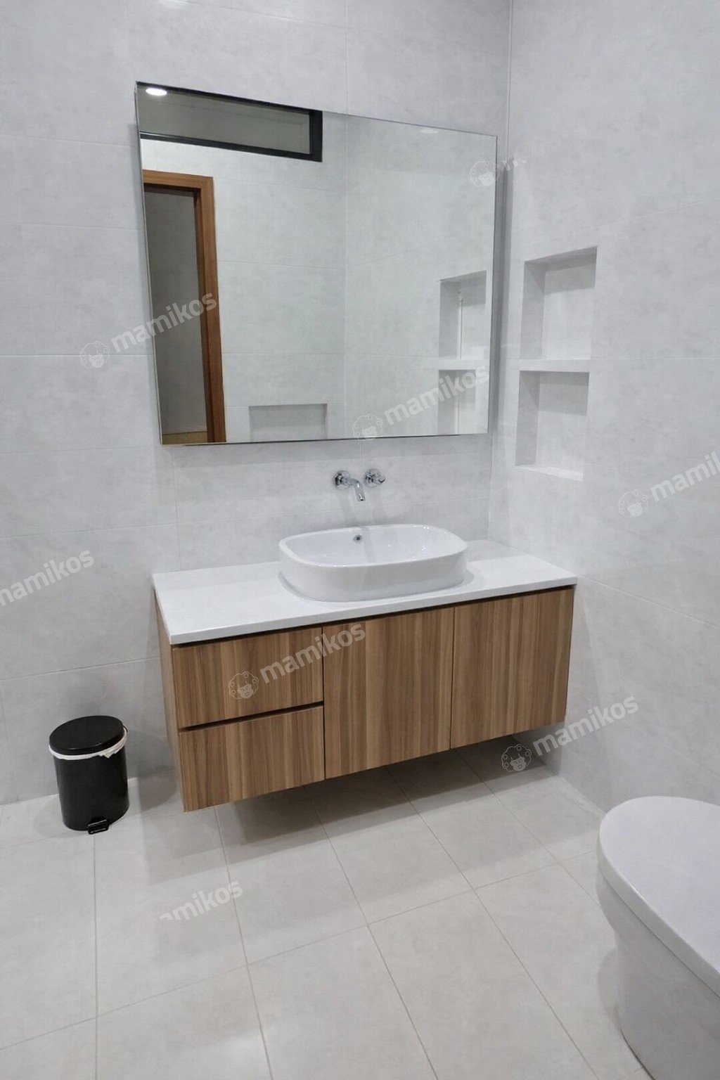 Rumah Sertifikat SHM 4 Kamar Tidur 4 Kamar Mandi Pantai Indah Kapuk Jakarta Utara - Photo 4
