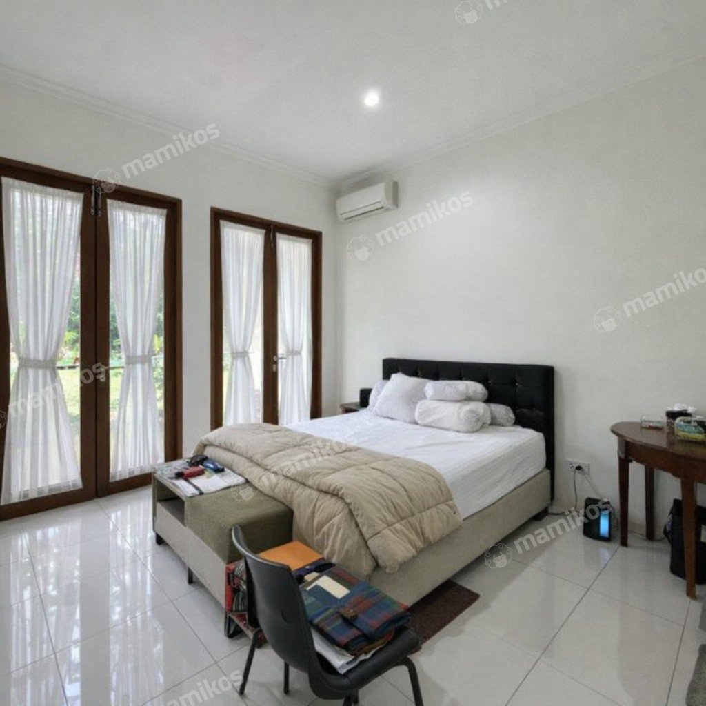 Rumah Sertifikat SHM 4 Kamar Tidur 2 Kamar Mandi Tanah Kusir Jakarta Selatan - Photo 3