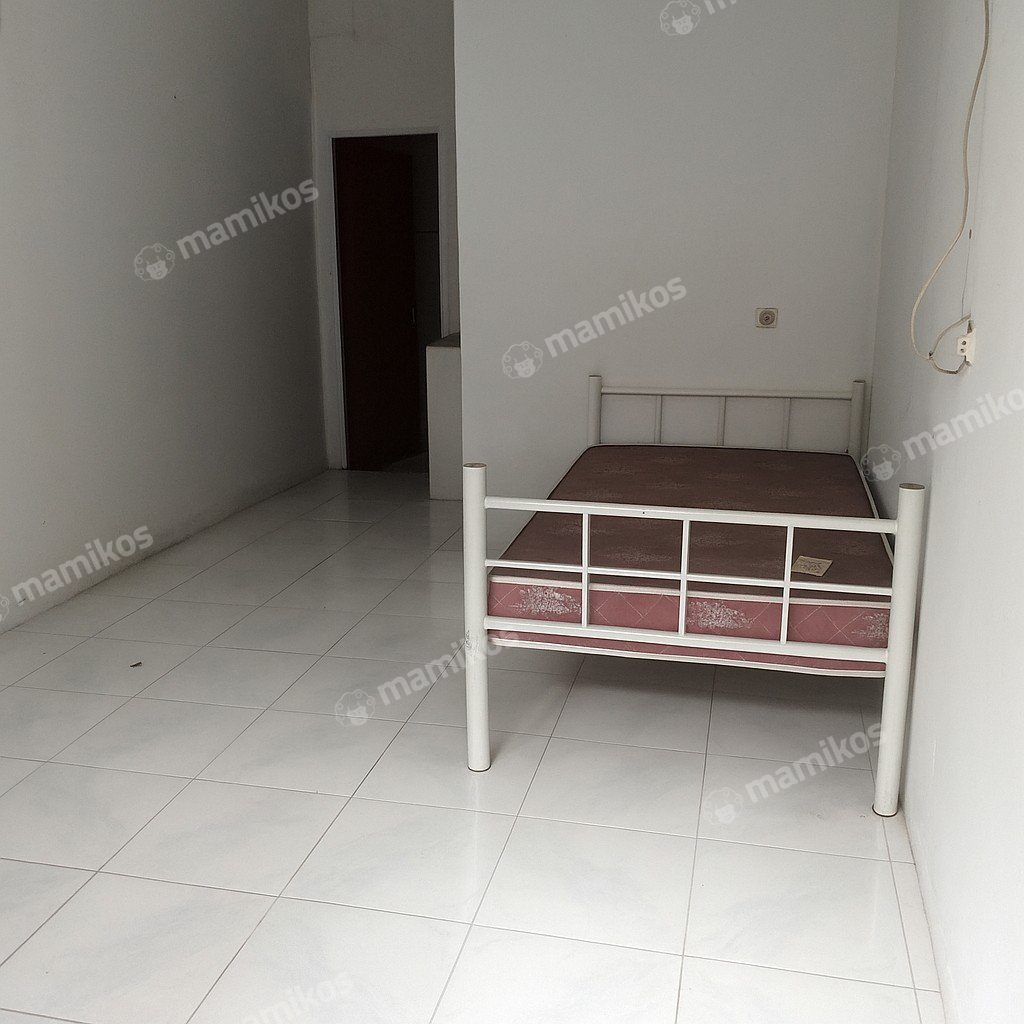 Rumah Sertifikat SHM 9 Kamar Tidur 9 Kamar Mandi Pondok Pinang Jakarta Selatan - Photo 2