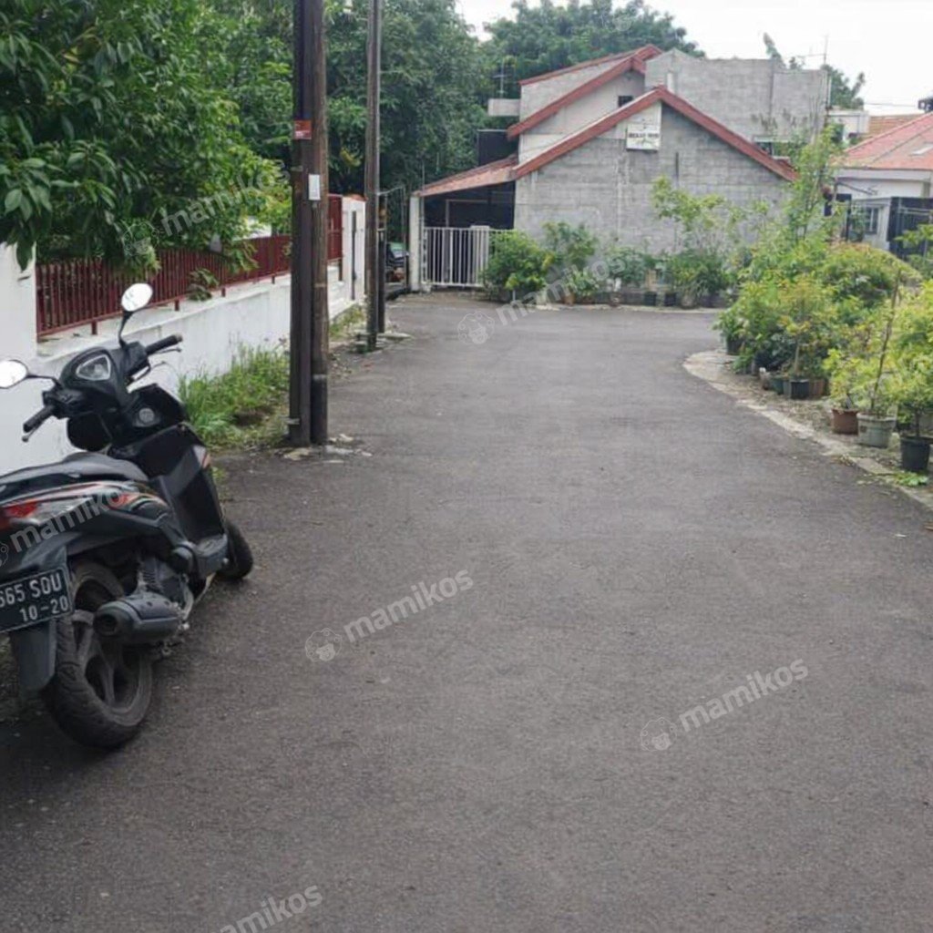 Rumah Sertifikat SHM 9 Kamar Tidur 9 Kamar Mandi Pondok Pinang Jakarta Selatan - Photo 3