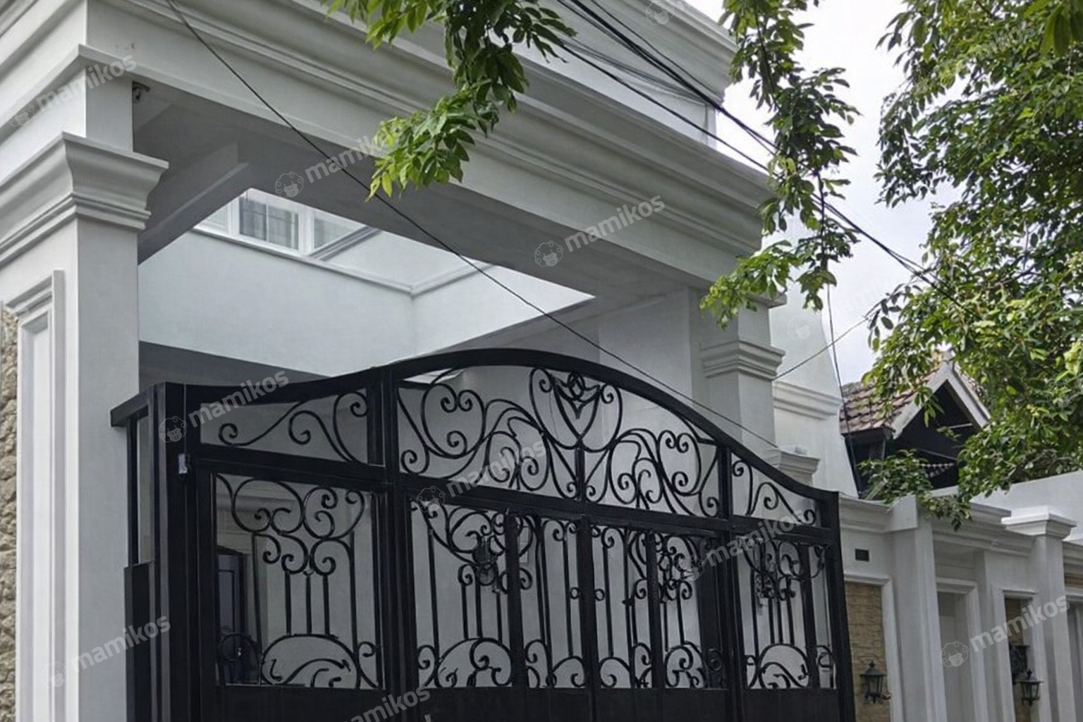Rumah Sertifikat SHM 6 Kamar Tidur 4 Kamar Mandi Sunter Jakarta Utara