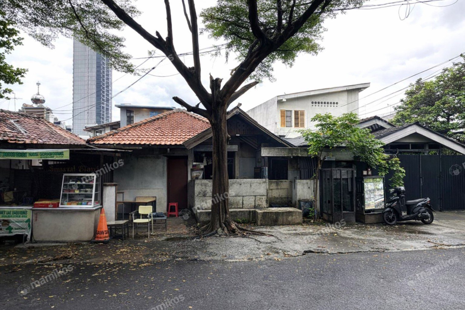 Rumah Sertifikat SHM 3 Kamar Tidur 2 Kamar Mandi Lebak Bulus Jakarta Selatan