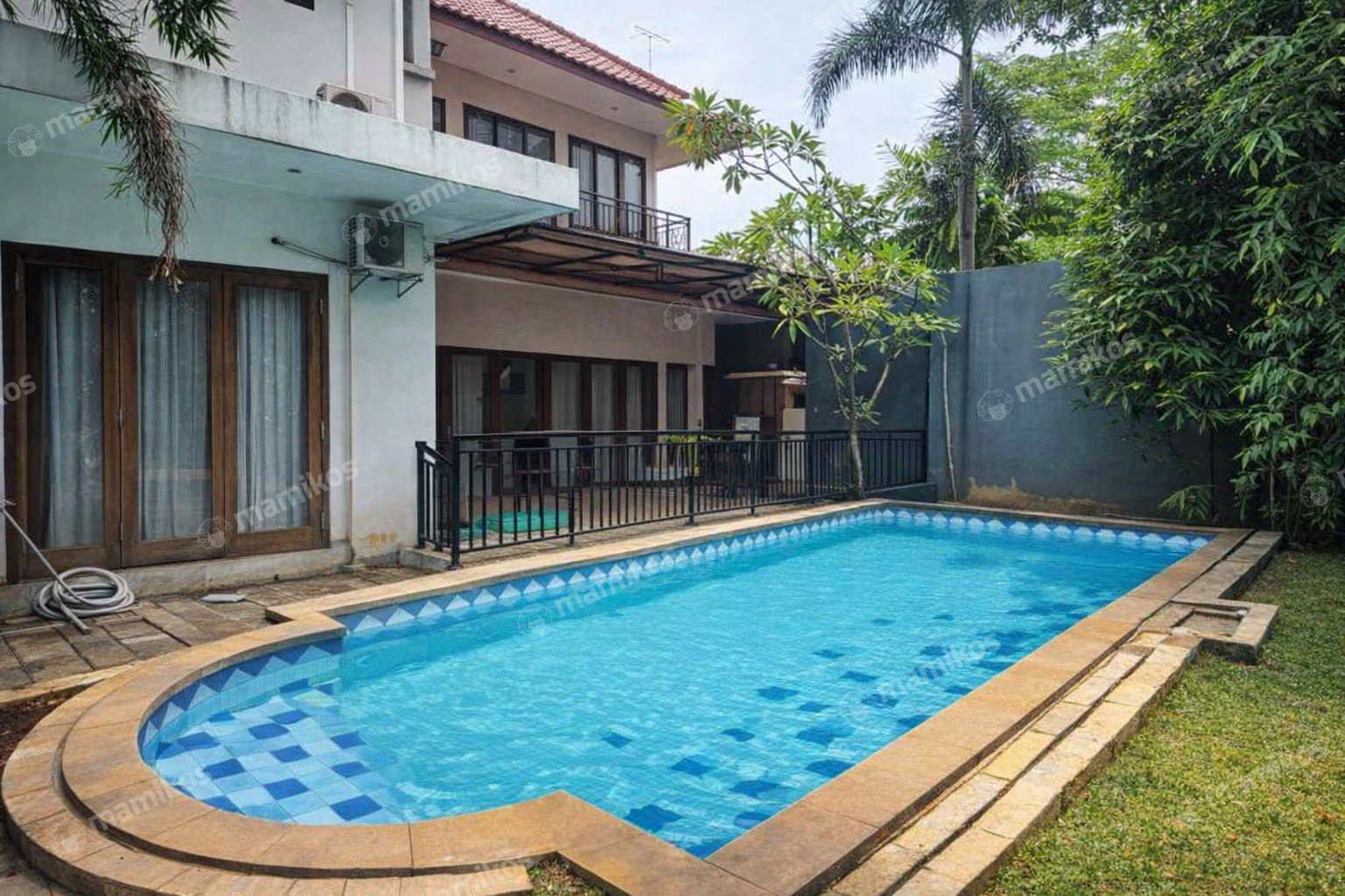 Rumah Sertifikat SHM 3 Kamar Tidur 3 Kamar Mandi Lebak Bulus Jakarta Selatan