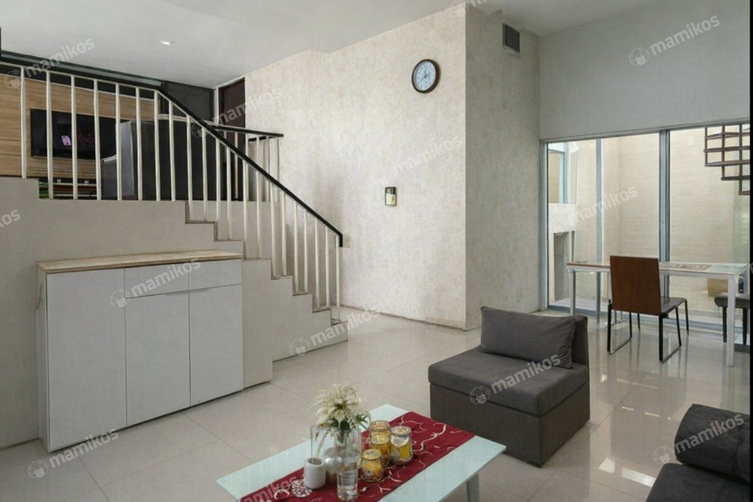 Rumah Sertifikat SHM 4 Kamar Tidur 5 Kamar Mandi Pegadungan Jakarta Barat