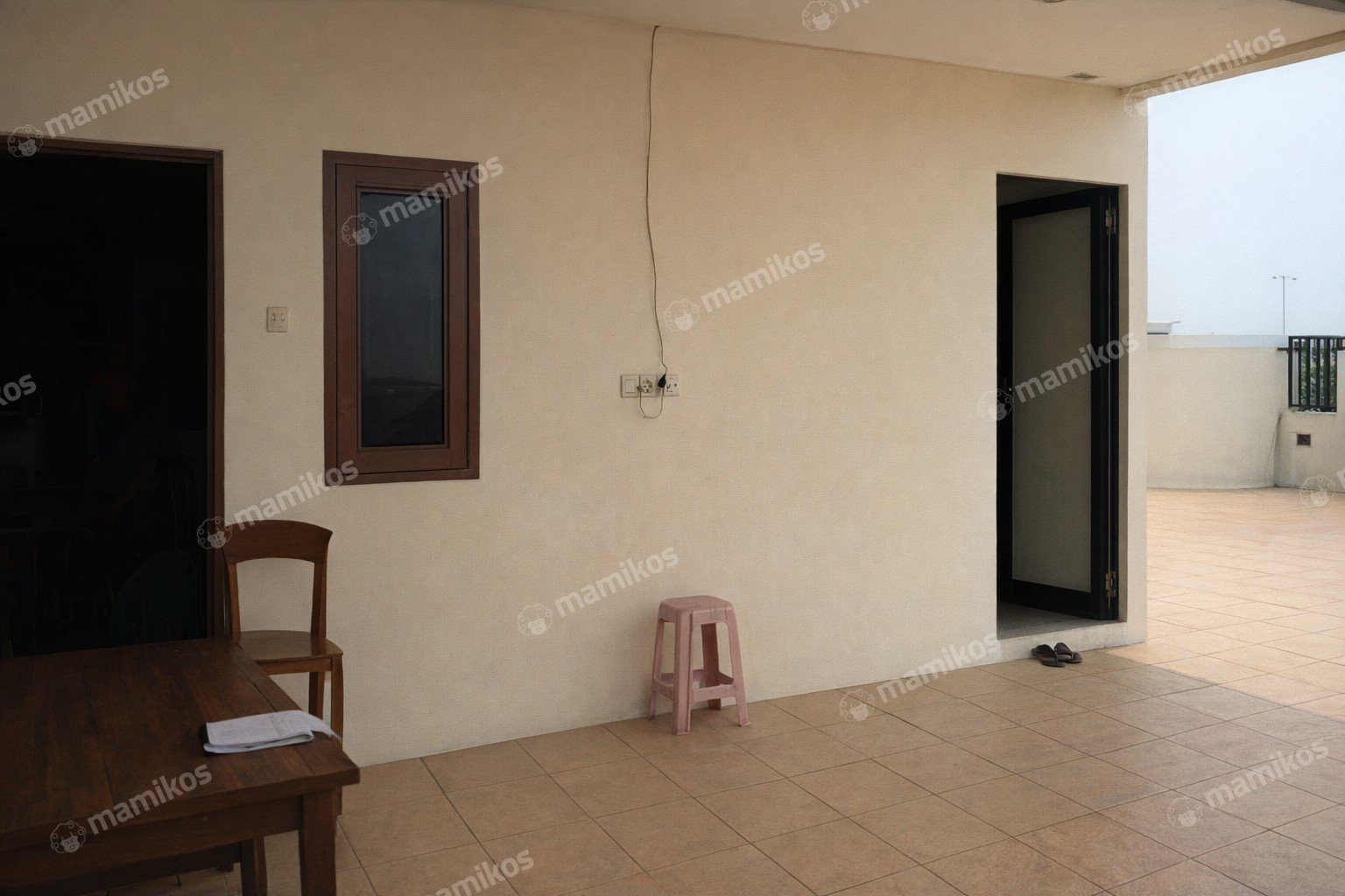 Rumah Sertifikat SHM 8 Kamar Tidur 6 Kamar Mandi Cengkareng Jakarta Barat - Photo 2