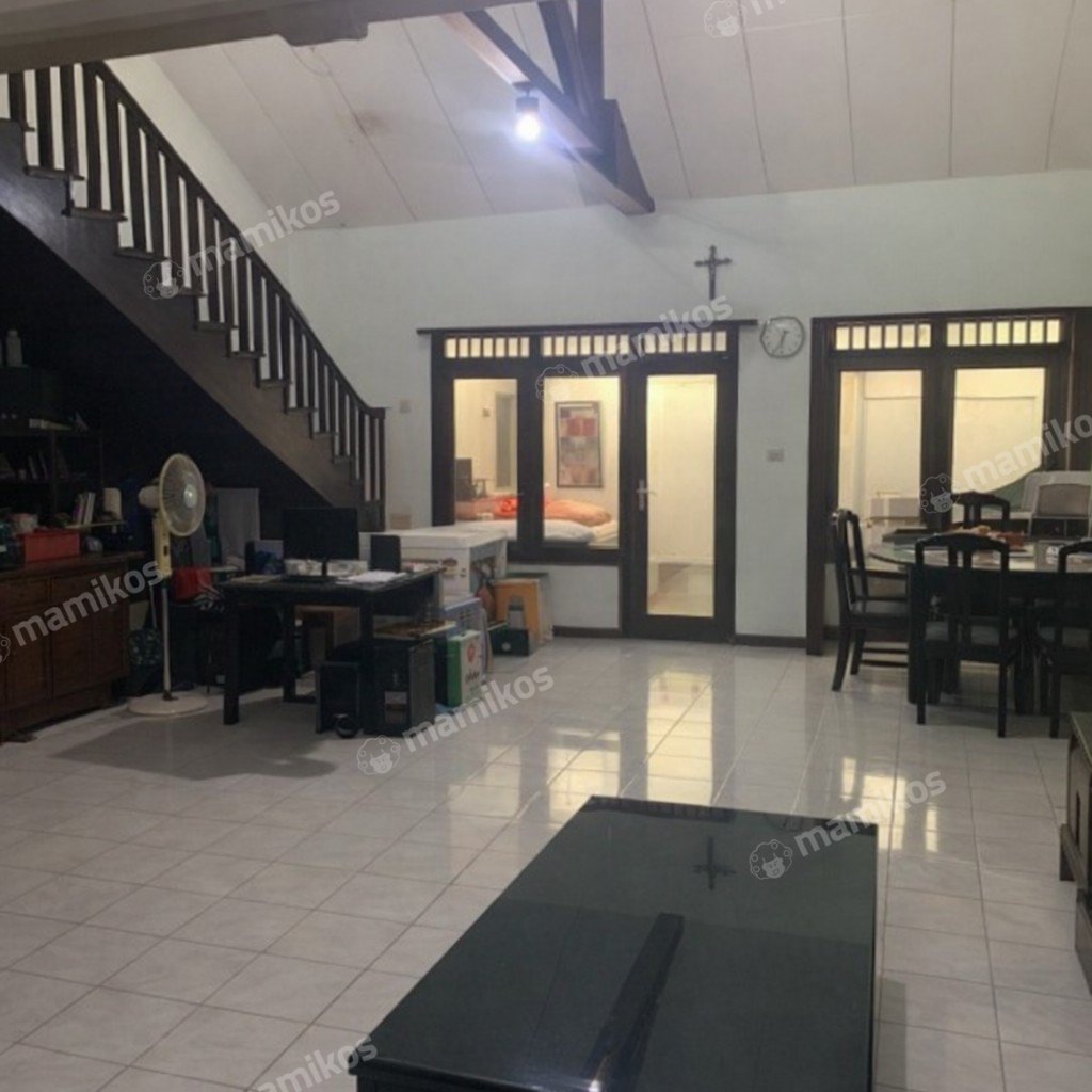 Rumah Sertifikat SHM 4 Kamar Tidur 3 Kamar Mandi Kemanggisan Jakarta Barat - Photo 4