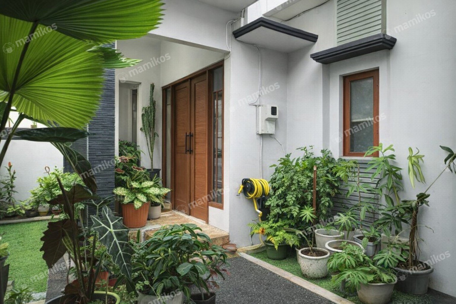 Rumah Sertifikat SHM 3 Kamar Tidur 3 Kamar Mandi Kramat Jati Jakarta Timur
