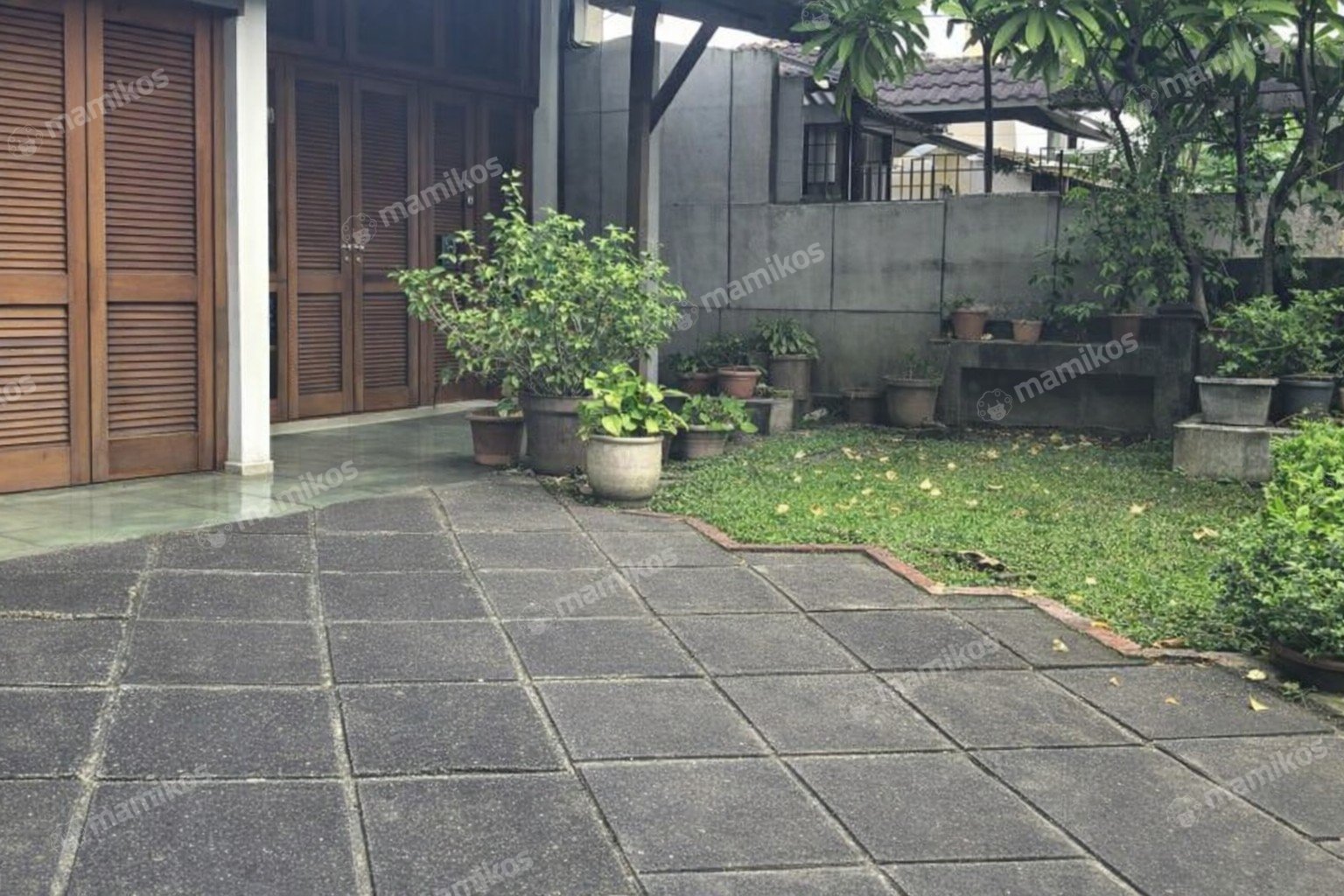 Rumah Sertifikat SHM 5 Kamar Tidur 2 Kamar Mandi Kembangan Jakarta Barat