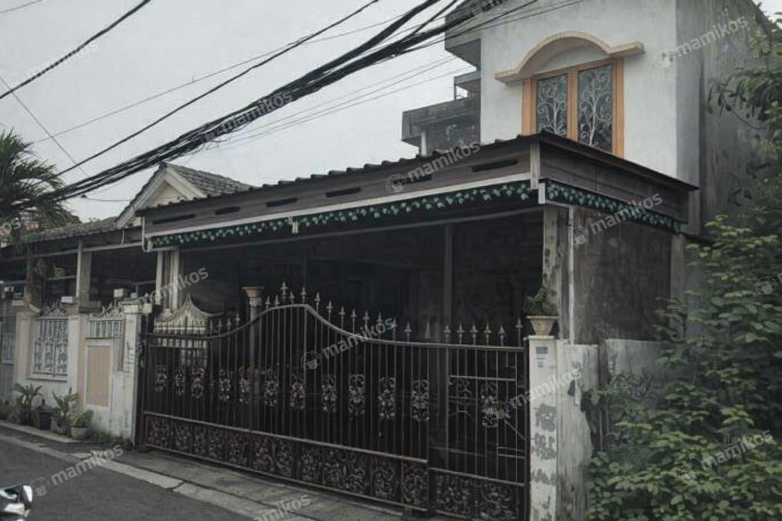 Rumah Sertifikat SHM 4 Kamar Tidur 3 Kamar Mandi Duri Kosambi Jakarta Barat