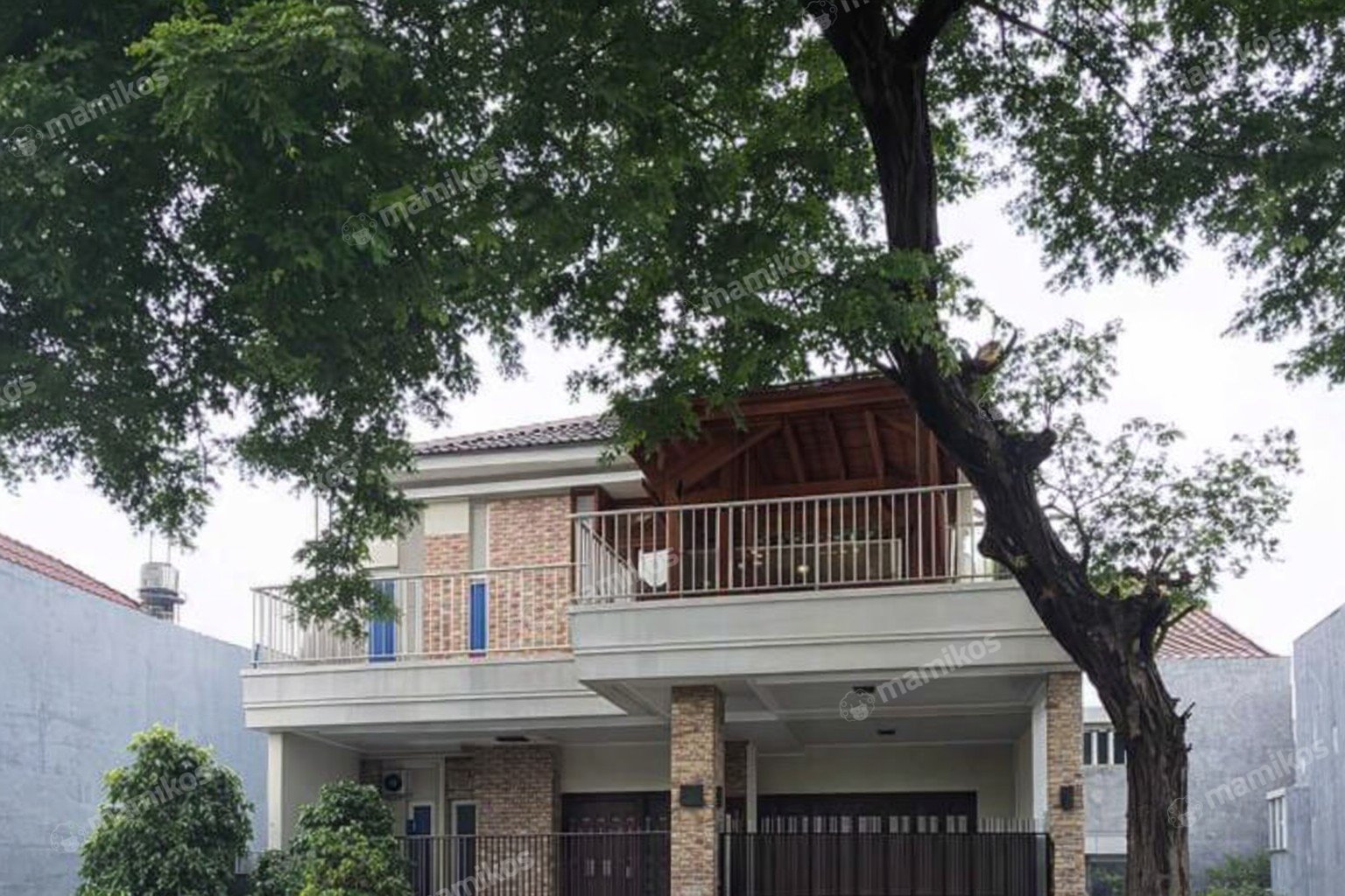 Rumah Sertifikat SHM 4 Kamar Tidur 4 Kamar Mandi Cibubur Jakarta Timur