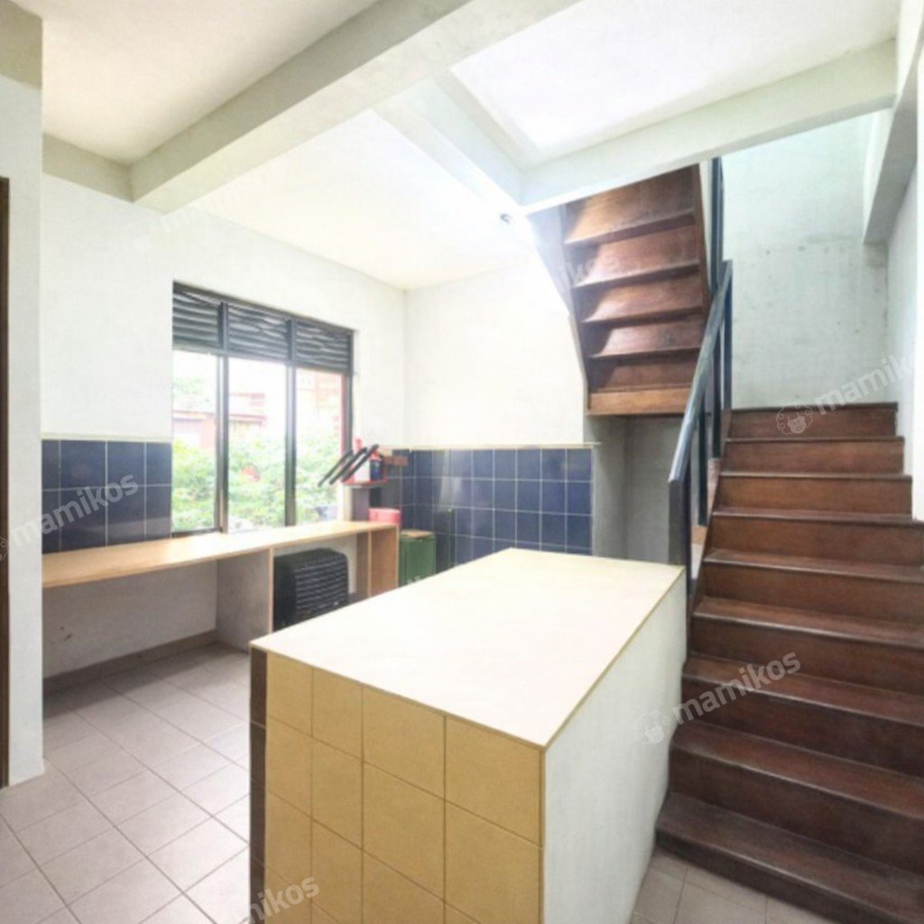 Rumah Sertifikat SHM 5 Kamar Tidur 3 Kamar Mandi Lebak Bulus Jakarta Selatan - Photo 4