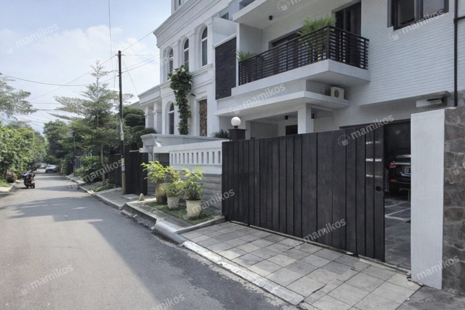 Rumah Sertifikat SHM 4 Kamar Tidur 5 Kamar Mandi Pondok Indah Jakarta Selatan
