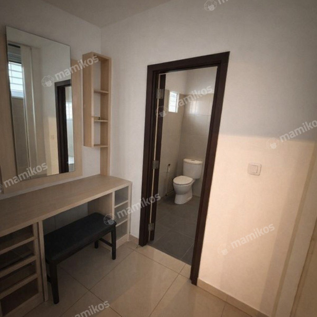 Rumah Sertifikat SHM 3 Kamar Tidur 2 Kamar Mandi Lebak Bulus Jakarta Selatan - Photo 2
