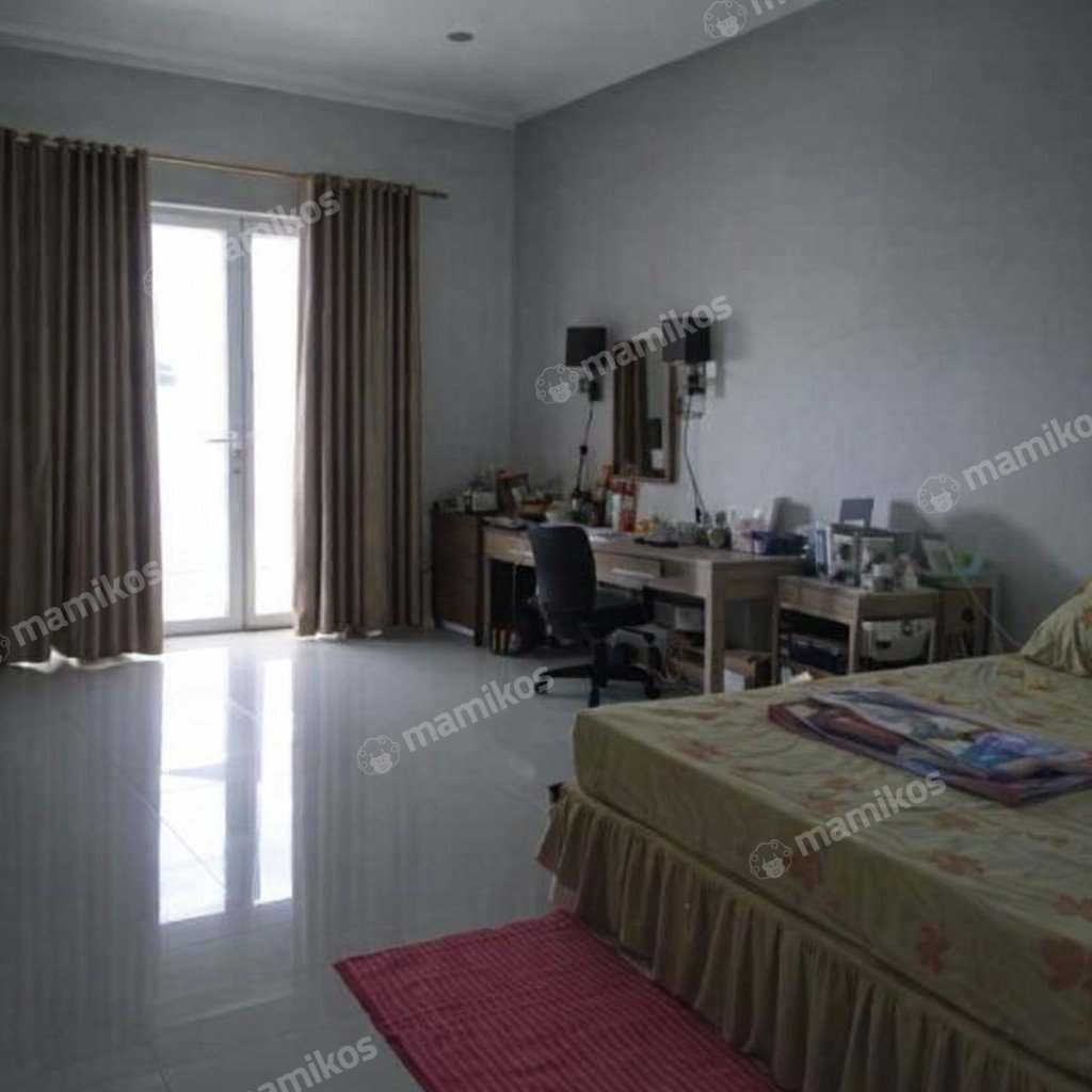 Rumah Sertifikat SHM 4 Kamar Tidur 3 Kamar Mandi Kembangan Jakarta Barat - Photo 3